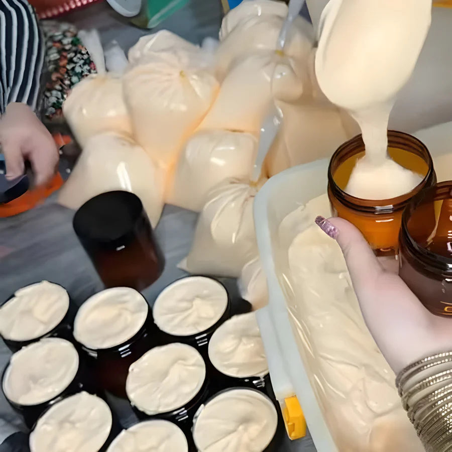 Zafrani Whitening Cream (pure organic)...👩🏾‍❤️‍💋‍👩🏼